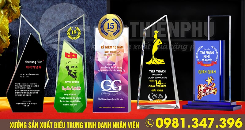 biểu trưng vinh danh nhân viên trụ