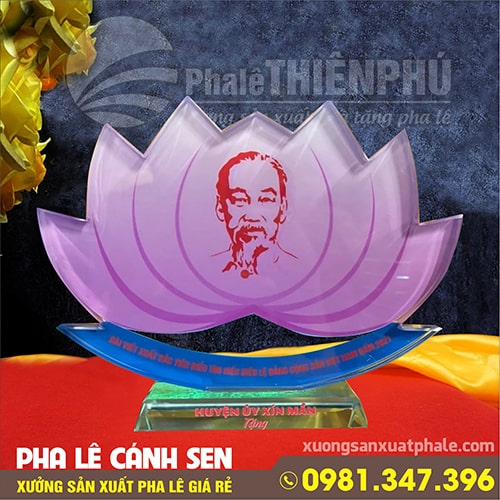 pha lê hoa sen