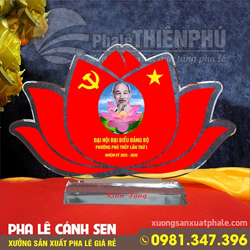 quà tặng pha lê cánh sen