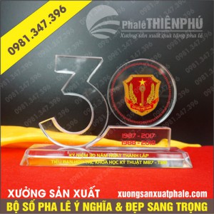 Bộ số pha lê 30 năm thành lập 